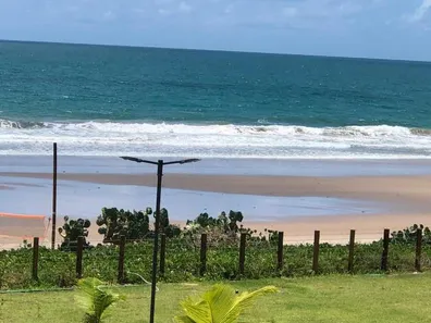 Casa de Condomínio com 4 Quartos para alugar, 180m² no , Ipojuca