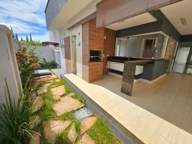 Casa de Condomínio com 3 Quartos à venda, 210m² no Jardins Valência, Goiânia