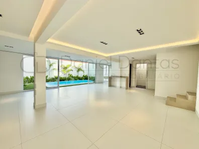 Sobrado com 3 Quartos à venda, 209m² no Capim Macio, Natal