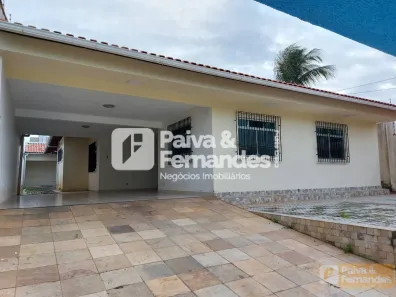 Casa com 4 Quartos à venda, 280m² no Capim Macio, Natal