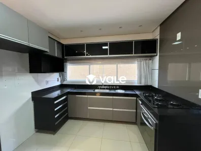 Casa de Condomínio com 3 Quartos para alugar, 225m² no Plano Diretor Sul, Palmas