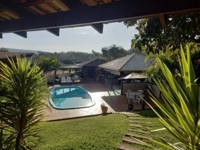 Fazenda/Sítio com 6 Quartos para alugar, 600m² no , Juatuba