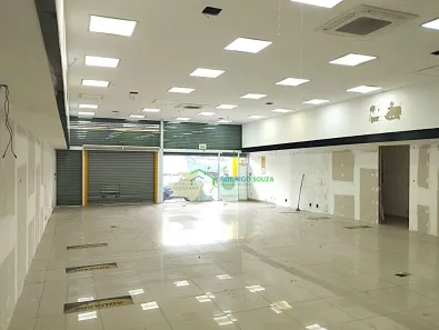 Ponto Comercial para alugar, 300m² no Vila Silva Ribeiro, Carapicuíba