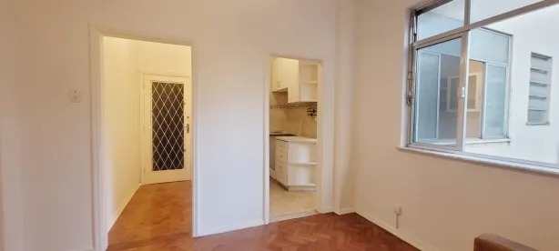 Apartamento com 2 Quartos para alugar, 70m² no Laranjeiras, Rio de Janeiro