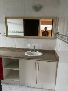 Casa de Condomínio com 3 Quartos para alugar, 330m² no Vila Costa, Taubaté