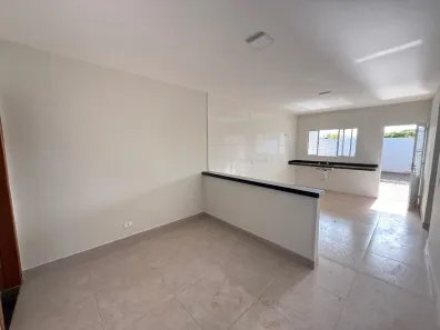 Casa com 3 Quartos para alugar, 80m² no Loteamento Ernesto Rossato, Marialva