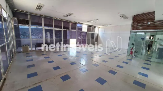 Ponto Comercial para alugar, 251m² no Santa Efigênia, Belo Horizonte