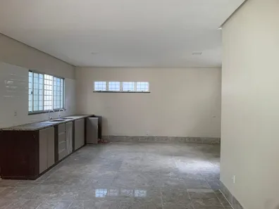 Sobrado com 5 Quartos à venda, 188m² no Parque 10 de Novembro, Manaus