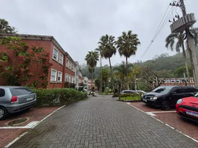 Ponto Comercial para alugar, 32m² no Quarteirão Brasileiro, Petrópolis