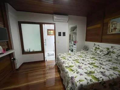 Casa de Condomínio com 5 Quartos à venda, 1100m² no Buenos Aires, Guarapari