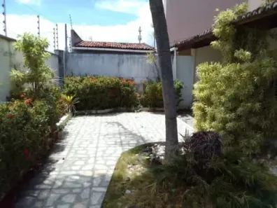 Casa com 3 Quartos para alugar, 250m² no Neópolis, Natal