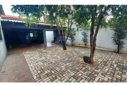 Casa com 2 Quartos à venda, 120m² no Vila Adriana, Rondonópolis