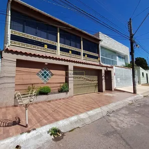 Casa com 5 Quartos à venda, 280m² no Taguatinga Norte, Brasília