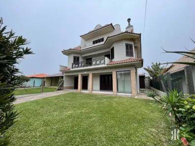 Casas à venda em Tramandaí, RS - Viva Real