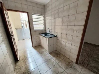 Casa com 1 Quarto para alugar, 30m² no Piraporinha, Diadema