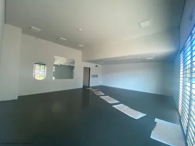 Sala Comercial para alugar, 183m² no Jardim Flora III, Campo Mourão