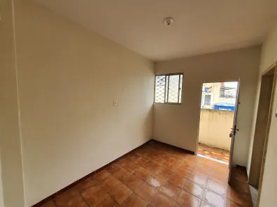 Kitnet com 1 Quarto para alugar, 24m² no Rocha Miranda, Rio de Janeiro