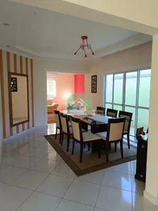 Sobrado com 4 Quartos à venda, 240m² no Jardim Novo Cambuí, Hortolândia