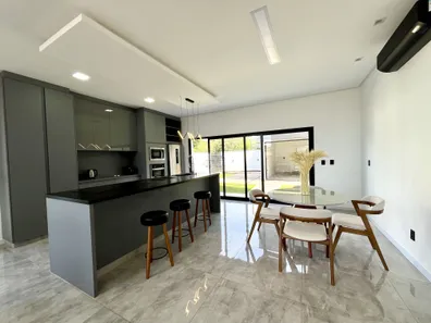 Sobrado com 2 Quartos à venda, 229m² no Centro, Nova Santa Rita