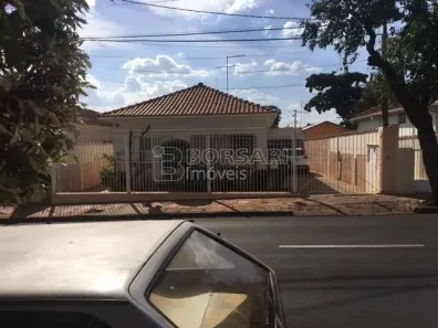 Casa com 3 Quartos à venda, 236m² no Centro, Araraquara