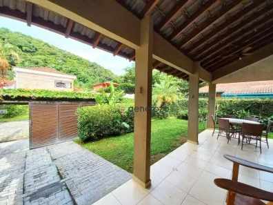 Casa de Condomínio com 4 Quartos para alugar, 180m² no Balneario Praia do Perequê, Guarujá