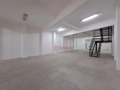 Ponto Comercial para venda ou aluguel, 650m² no Mares, Salvador