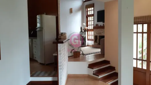 Casa de Condomínio com 3 Quartos à venda, 272m² no SP-046, Santo Antônio do Pinhal