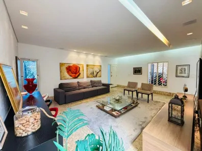 Casa com 3 Quartos à venda, 261m² no São José, Belo Horizonte