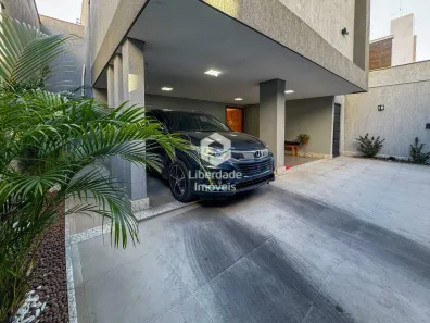 Casa com 3 Quartos à venda, 300m² no Caiçara-Adelaide, Belo Horizonte