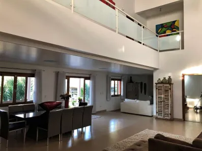 Casa de Condomínio com 5 Quartos para venda ou aluguel, 890m² no Chácara Santa Lúcia, Carapicuíba