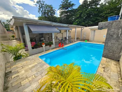 Casa com 3 Quartos à venda, 200m² no Adrianópolis, Manaus