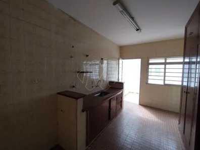Casa com 3 Quartos à venda, 230m² no Centro, Araraquara