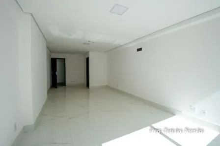 Sala Comercial à venda, 29m² no Taguatinga Centro, Brasília