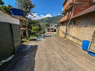 Galpão/Depósito/Armazém para alugar, 339m² no Quarteirão Brasileiro, Petrópolis