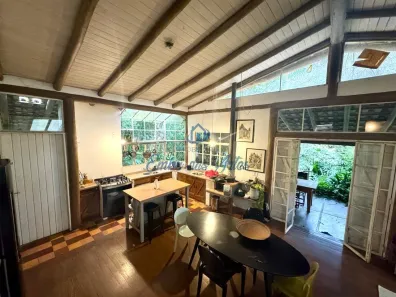 Casa de Condomínio com 2 Quartos para alugar, 200m² no Ressaca, Itapecerica da Serra