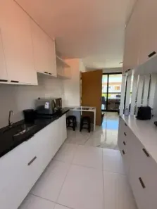 Apartamento com 2 Quartos para alugar, 82m² no Buraquinho, Lauro de Freitas