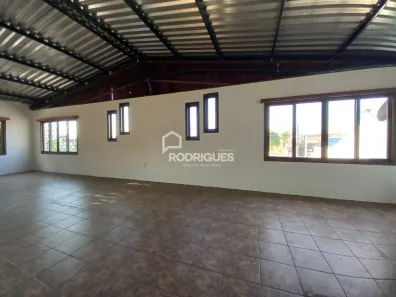 Sala Comercial para alugar, 110m² no Centro, Portão