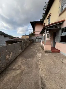 Casa com 2 Quartos para alugar, 60m² no Quissama, Petrópolis