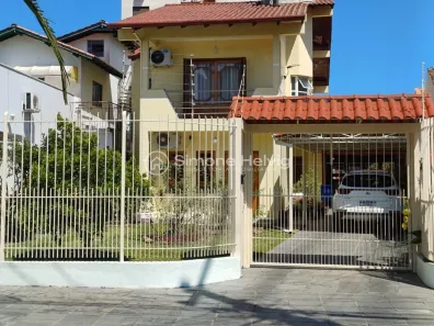 Sobrado com 4 Quartos à venda, 350m² no Centro, Guaíba