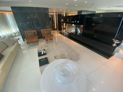 Apartamento com 3 Quartos à venda, 240m² no Jardim Apipema, Salvador
