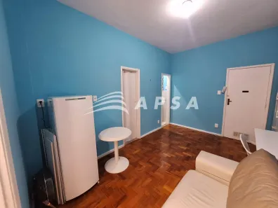 Kitnet com 1 Quarto para alugar, 22m² no Catete, Rio de Janeiro
