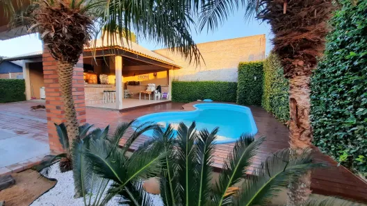 Sobrado com 3 Quartos à venda, 365m² no Centro, Guaíba