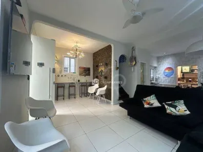 Casa com 3 Quartos para alugar, 110m² no Copacabana, Rio de Janeiro