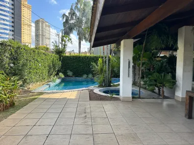 Casa de Condomínio com 5 Quartos à venda, 803m² no Candelária, Natal