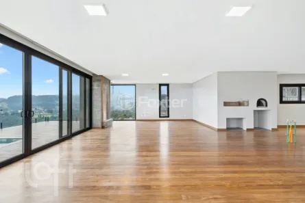 Casa de Condomínio com 4 Quartos à venda, 674m² no Planalto, Gramado
