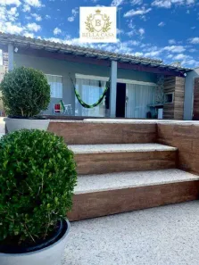 Casa com 2 Quartos para alugar, 110m² no Fazendinha, Araruama