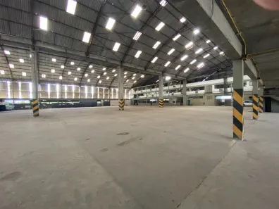 Galpão/Depósito/Armazém para alugar, 930m² no Pirajá, Salvador