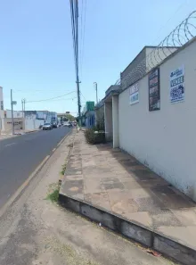 Imóvel Comercial com 4 Quartos à venda, 240m² no Centro, Piripiri