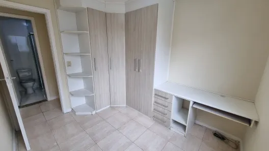 Apartamento com 2 Quartos para alugar, 61m² no Taquara, Rio de Janeiro