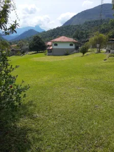 Fazenda/Sítio com 3 Quartos à venda, 200m² no Corrêas, Petrópolis